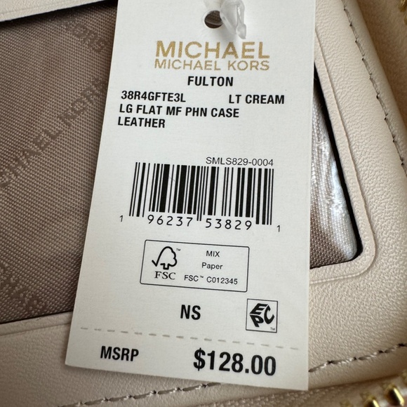 Michael Kors Fulton Large light Cream Pebbled Leather phone case Wallet … - Picture 6 of 8